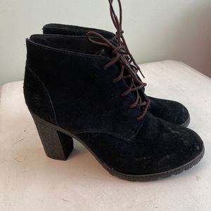 Timberland black suede boots